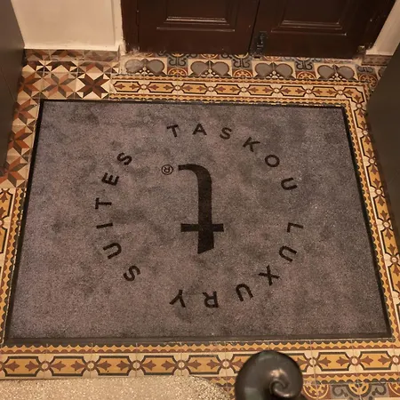 Taskou Luxury Apartament Salonic