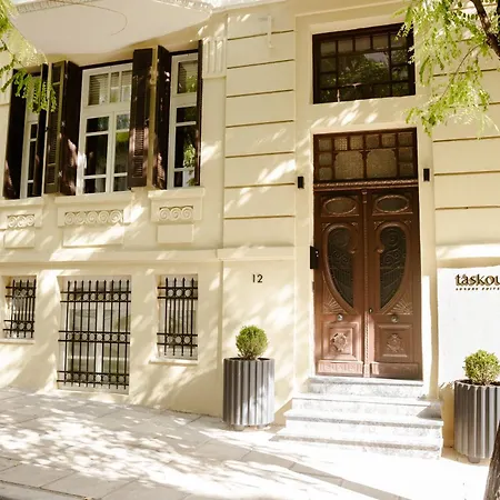 Taskou Luxury Apartament