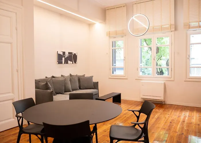 Taskou Luxury Apartament