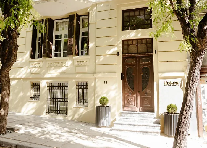 Taskou Luxury Apartament