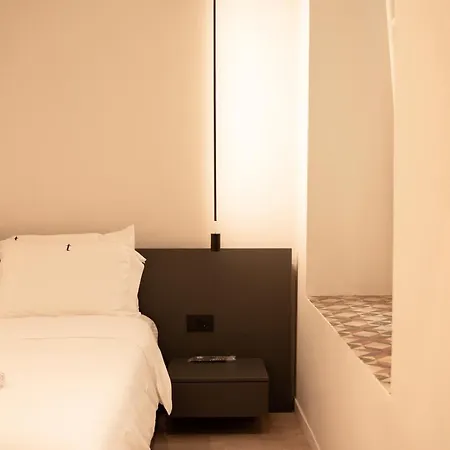 Taskou Luxury Apartment *