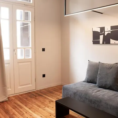 Taskou Luxury Apartment *