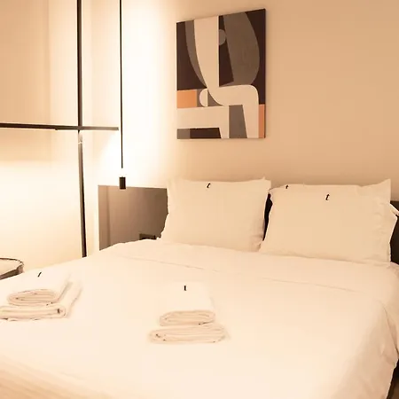 Taskou Luxury Apartment